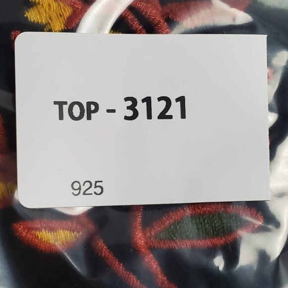 Forever 21 Women’s Black Embroidered Floral Crop Top Medium Boho Festival - Picture 8 of 8